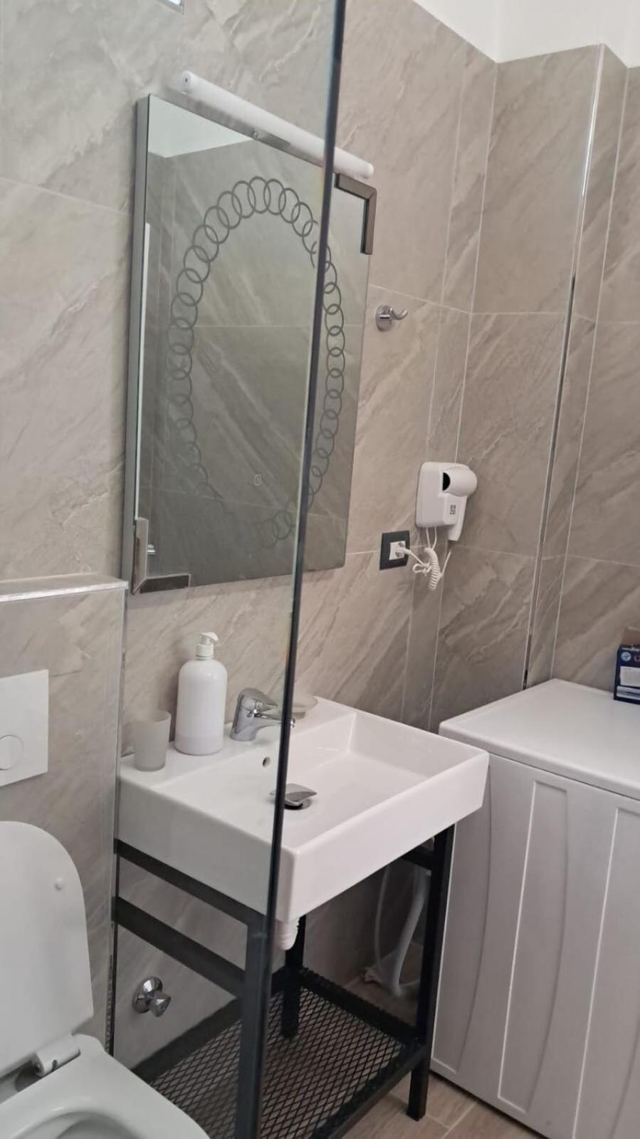 Dadaj Apartments Sarandë Eksteriør bilde